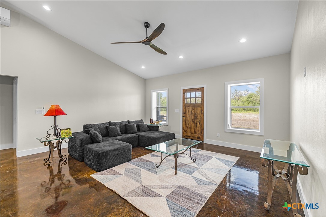 862 Baecker, Goliad, TX 77963 — photo 1