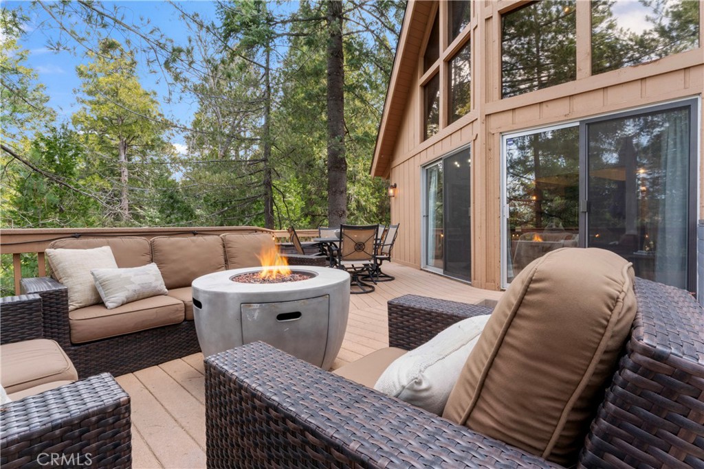 269 Massive, Lake Arrowhead, CA 92352 — photo 1