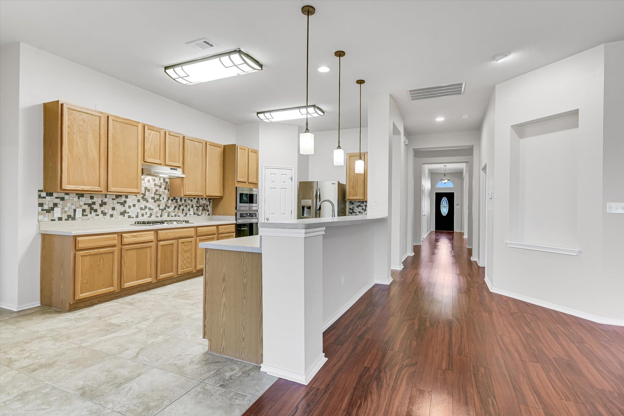 802 Sykes, Pflugerville, TX 78660 — photo 1