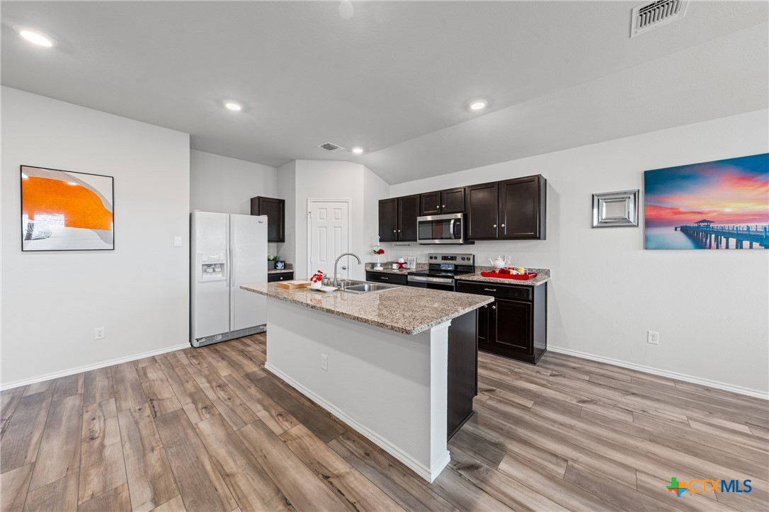 1137 Laila, Belton, TX 76513 — photo 1