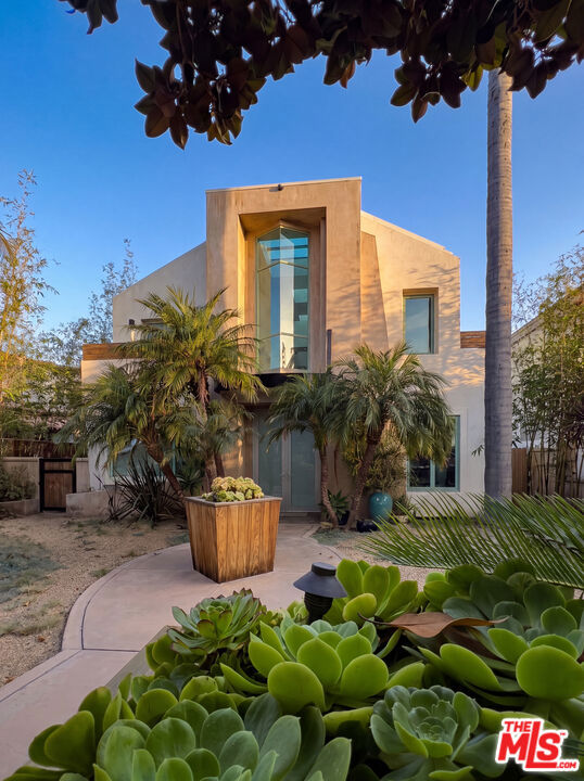 358 11th Street, Santa Monica, CA 90402 — photo 1