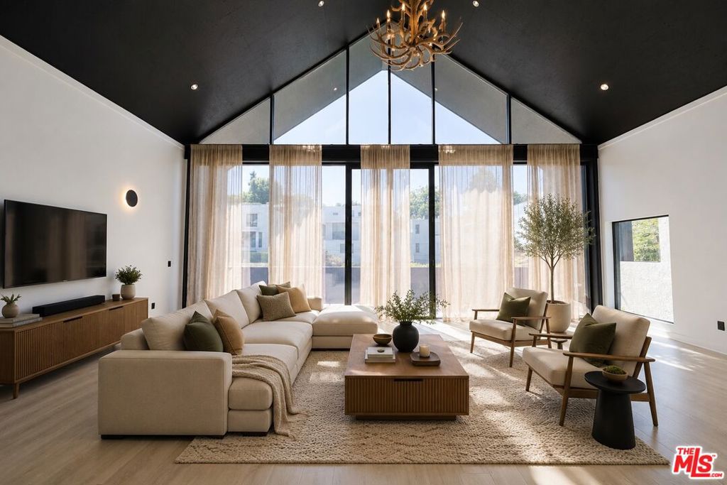 2230 Glendale Boulevard, Los Angeles, CA 90039 — photo 1