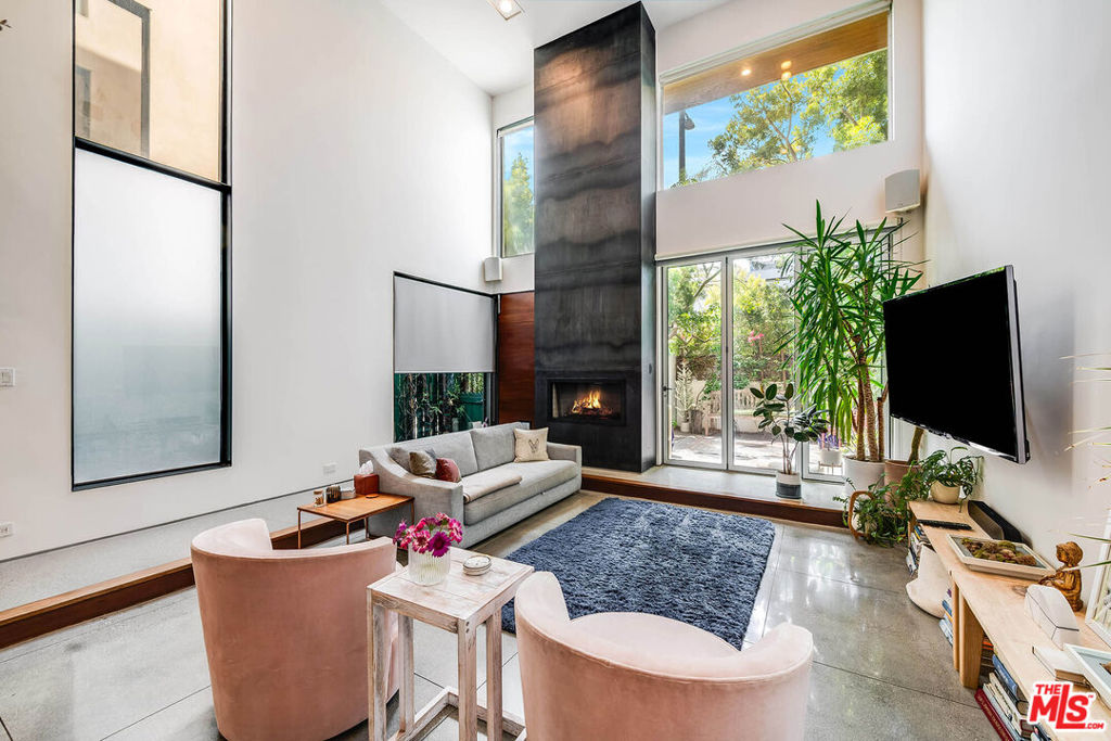417 Venice Way, Los Angeles, CA 90291 — photo 1