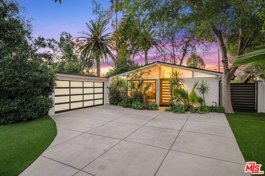 19805 Hamlin Street, Woodland Hills, CA 91367 — photo 1