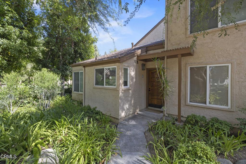 22330 Victory Boulevard 604, Los Angeles, CA 91367 — photo 1