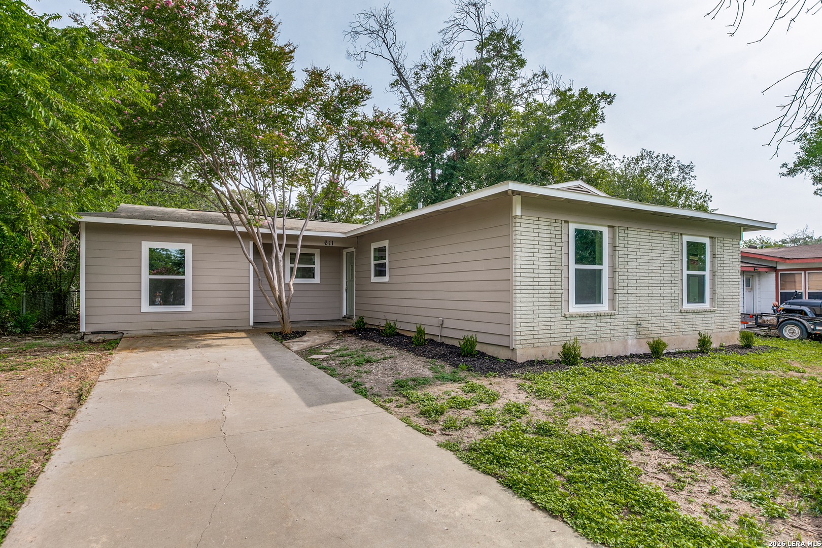 611 BASSWOOD DR, , 78213 — photo 1