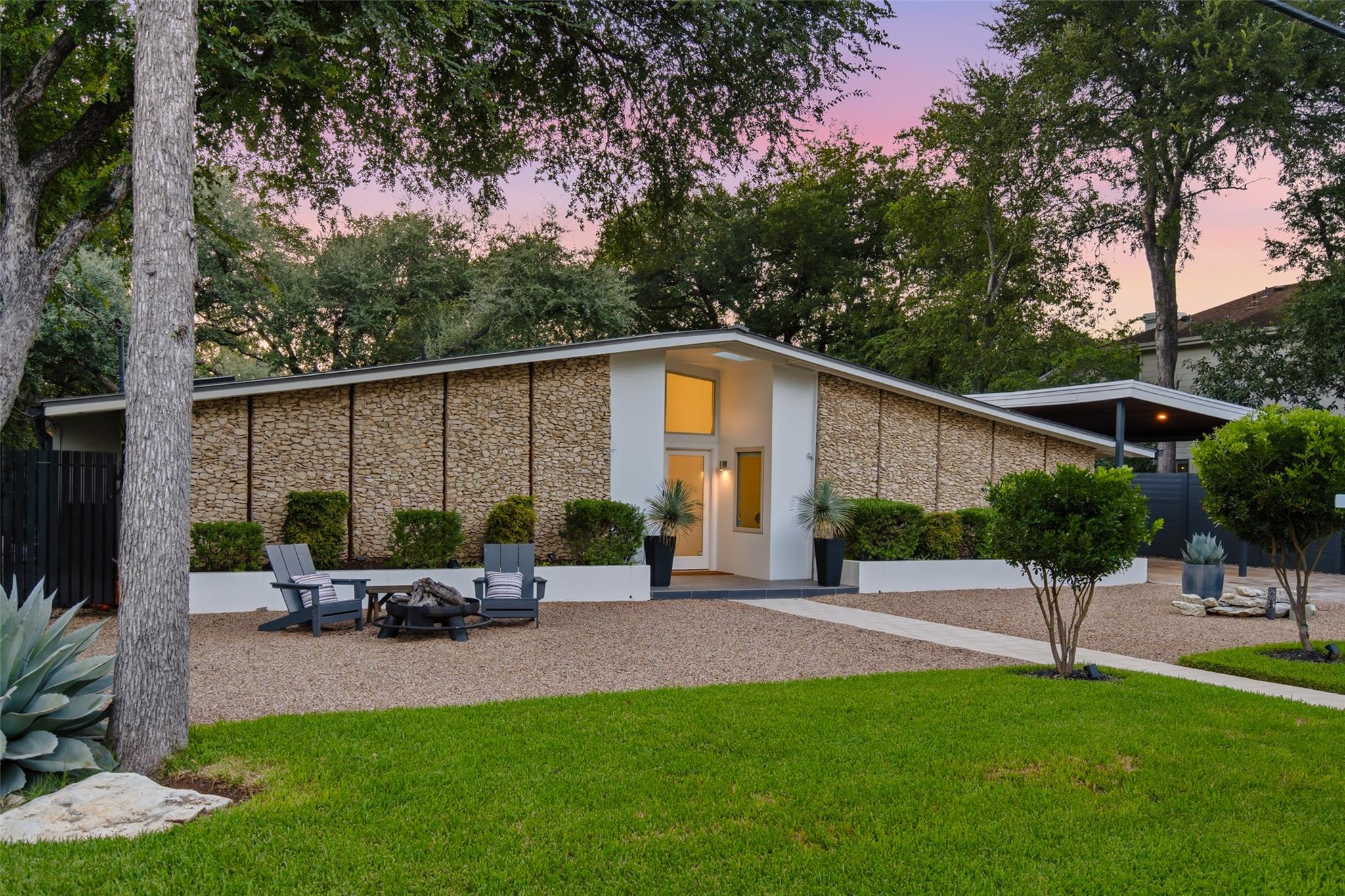 412 Ridgewood, West Lake Hills, TX 78746 — photo 1