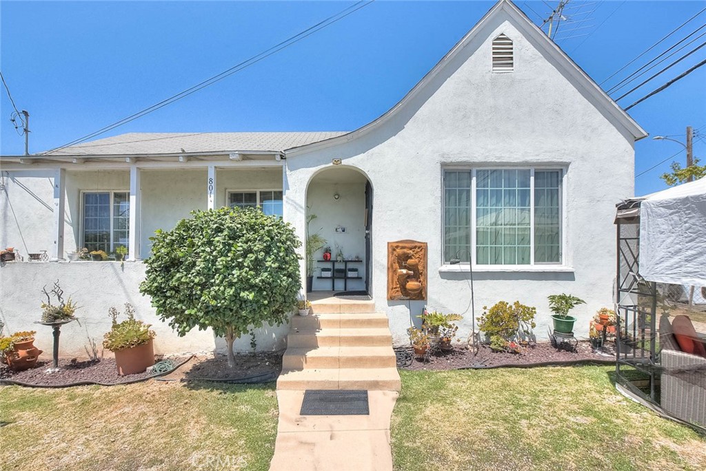 801 S Hicks Avenue, Los Angeles, CA 90023 — photo 1