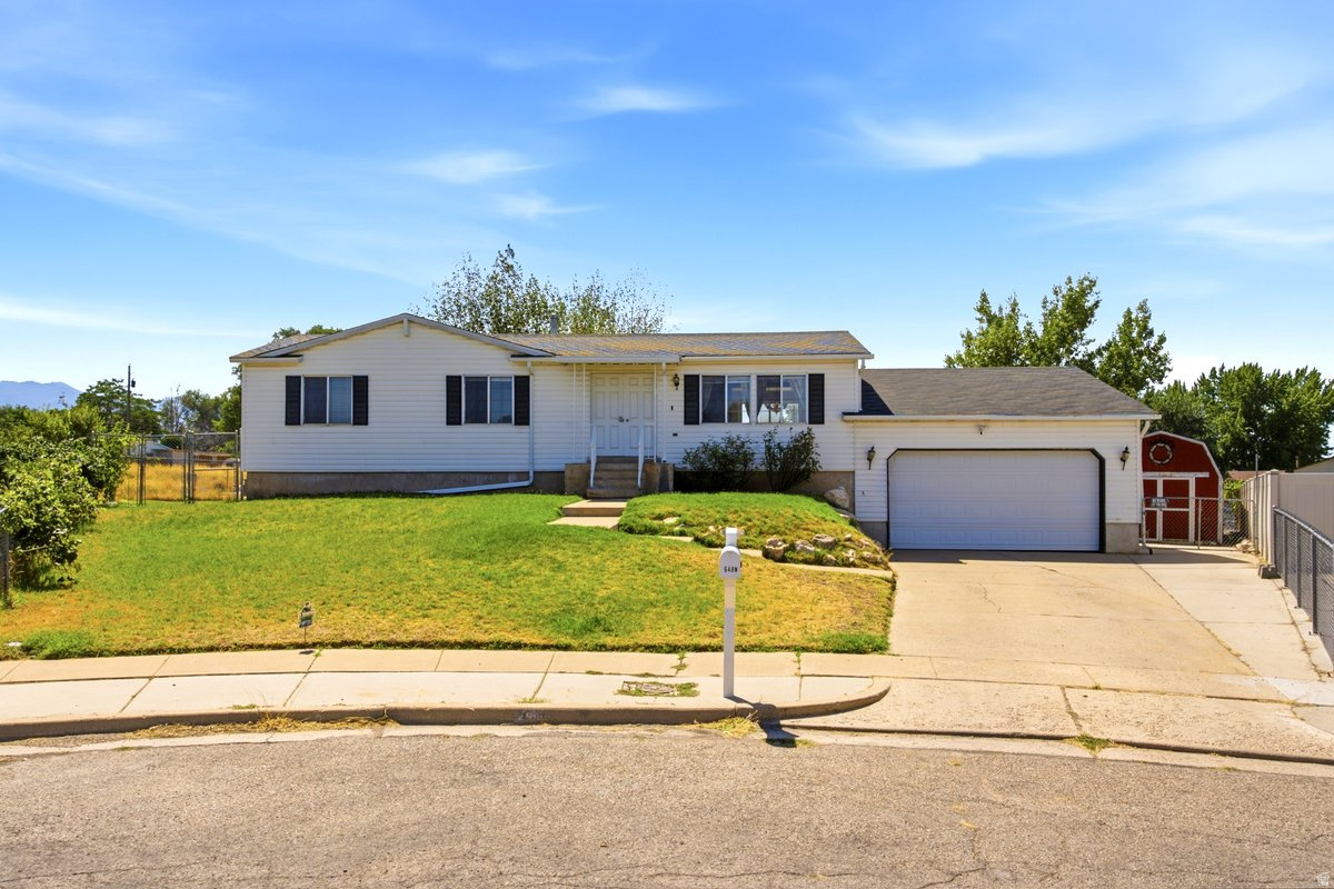648 W 700 N, Clearfield, UT 84015 — photo 1