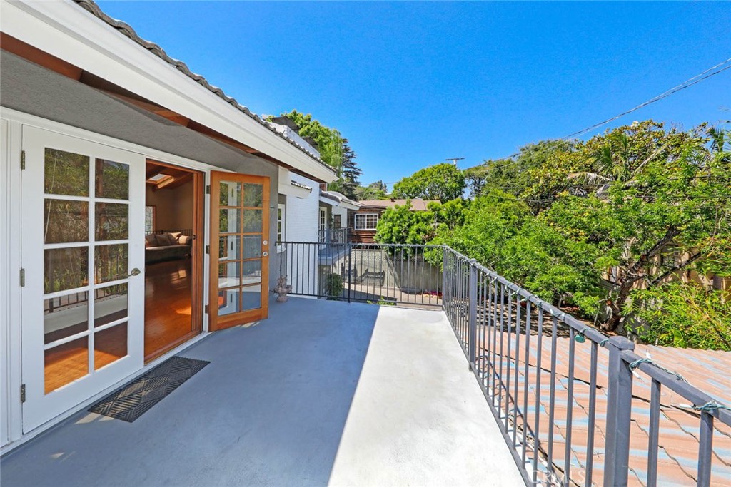 3370 Troy, Los Angeles, CA 90068 — photo 1
