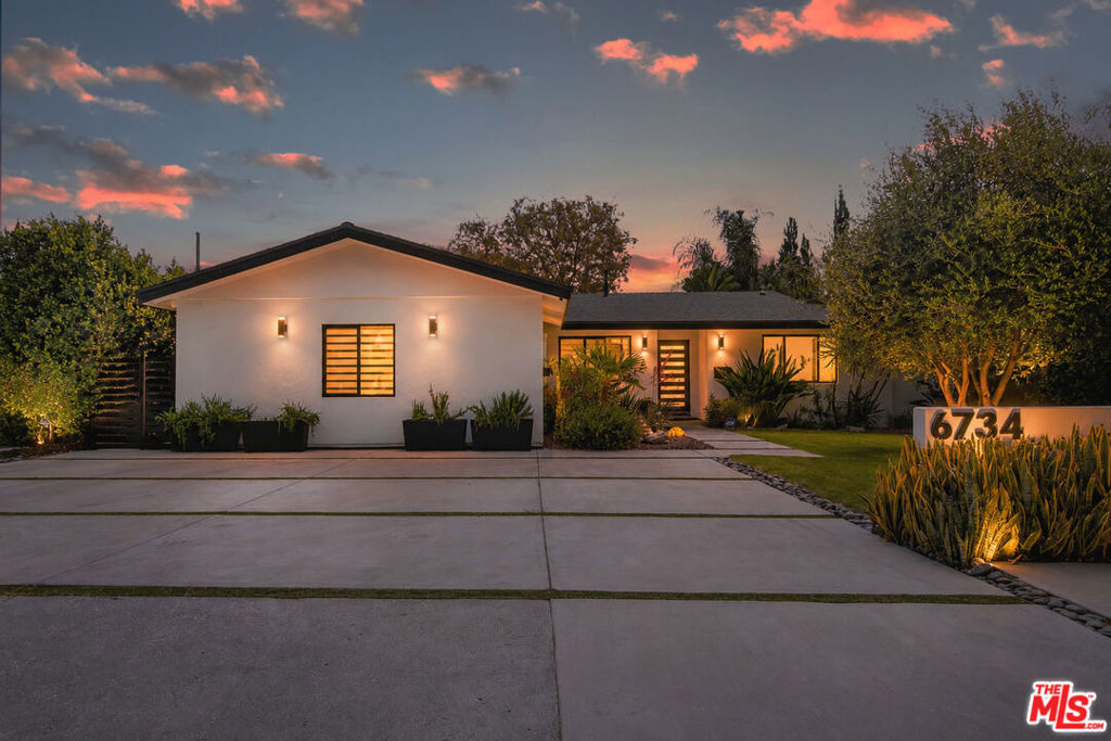 6734 Agnes Avenue, North Hollywood, CA 91606 — photo 1