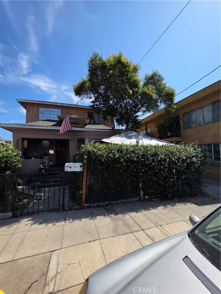 1236 W 24th, Los Angeles, CA 90007 — photo 1
