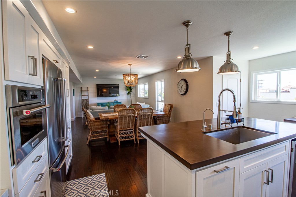 807 El Redondo Avenue, Redondo Beach, CA 90277 — photo 1