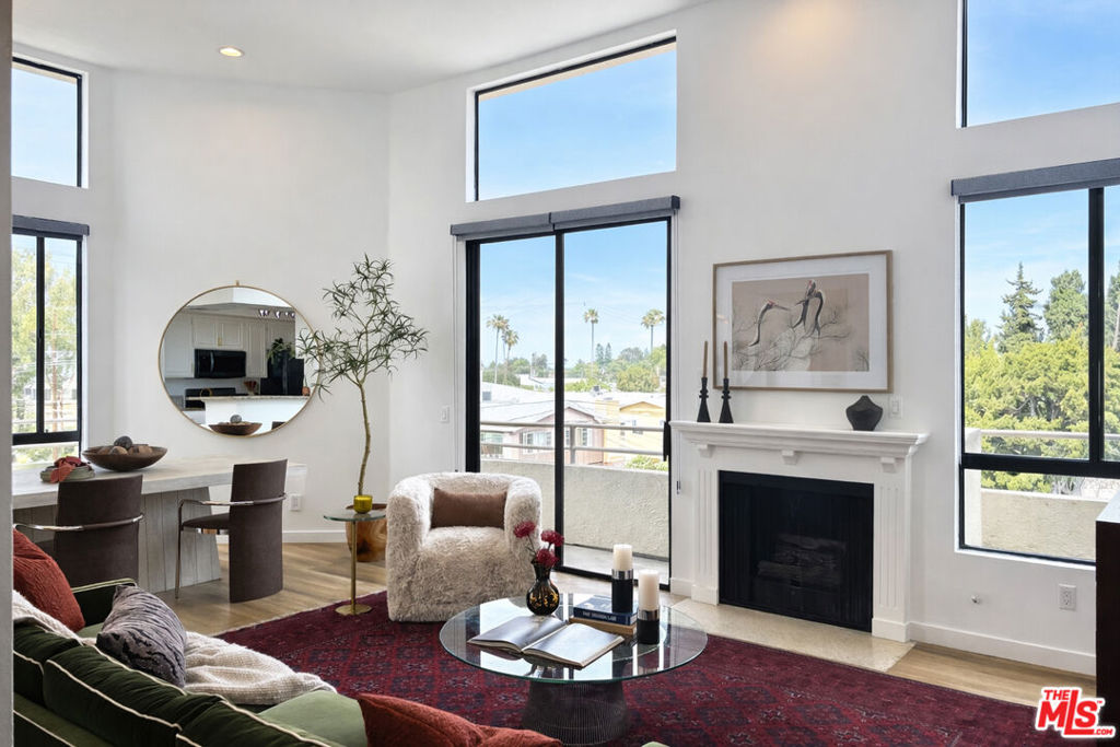 13920 Moorpark Street 308, Sherman Oaks, CA 91423 — photo 1