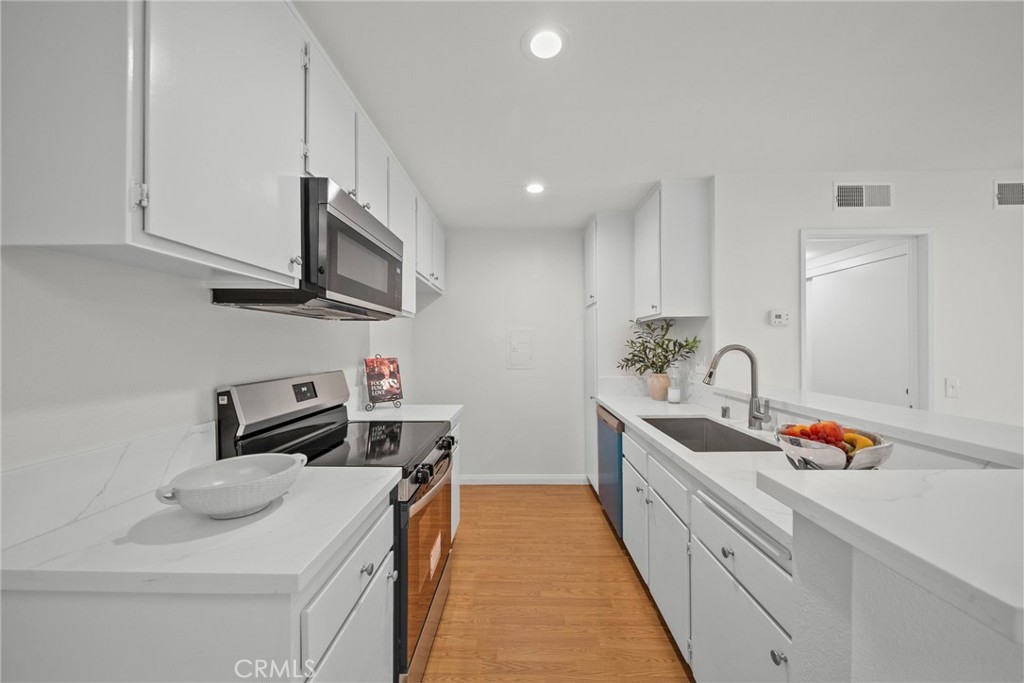 23515 Lyons 253, Valencia, CA 91355 — photo 1