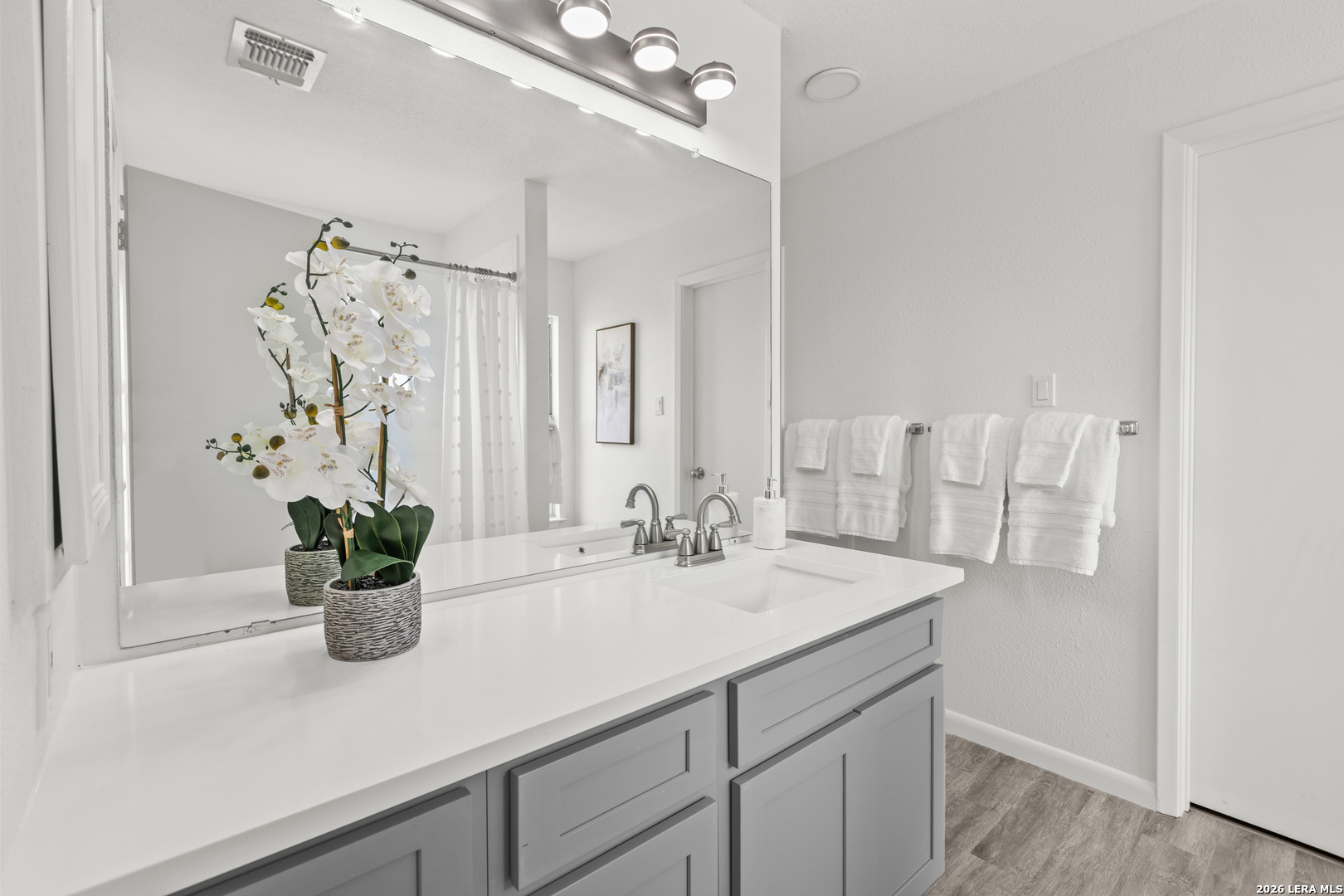 1923 TOWN OAK DR, ,  78232 — photo 1