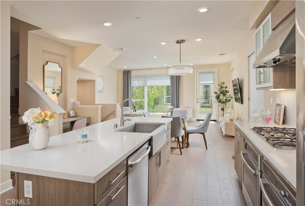 6749 W Gill, Los Angeles, CA 90068 — photo 1