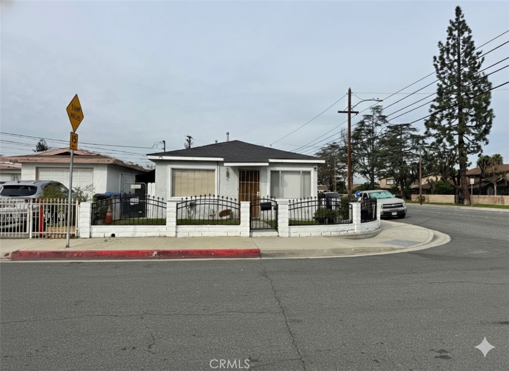 13947 Downey, Paramount, CA 90723 — photo 1