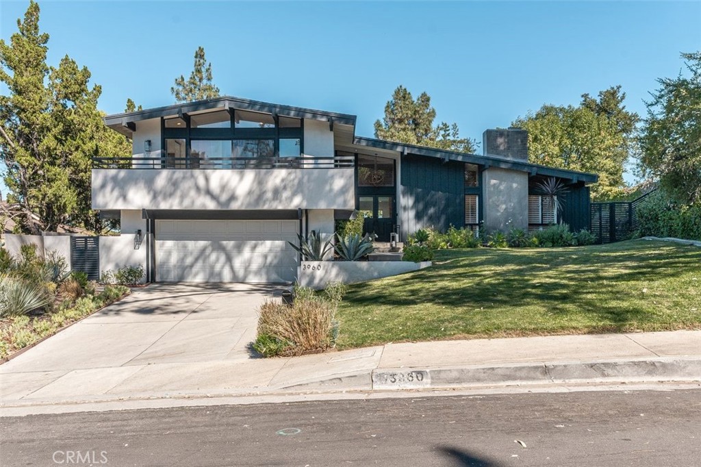 3960 Ellenita, Tarzana, CA 91356 — photo 1