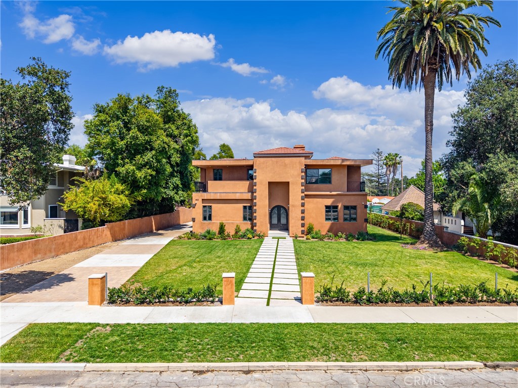 802 Michigan Boulevard, Pasadena, CA 91107 — photo 1