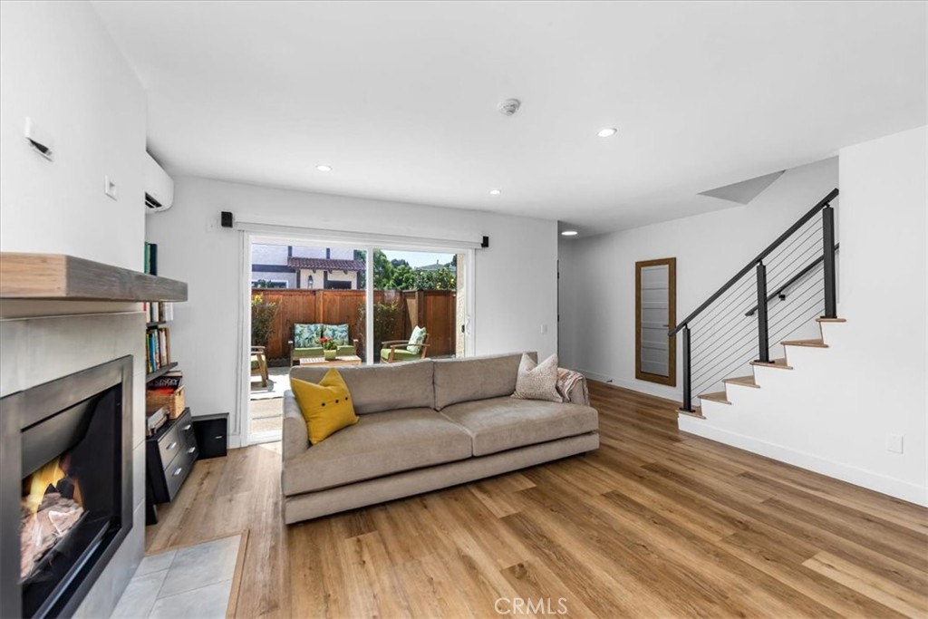 2120 Dufour 6, Redondo Beach, CA 90278 — photo 1