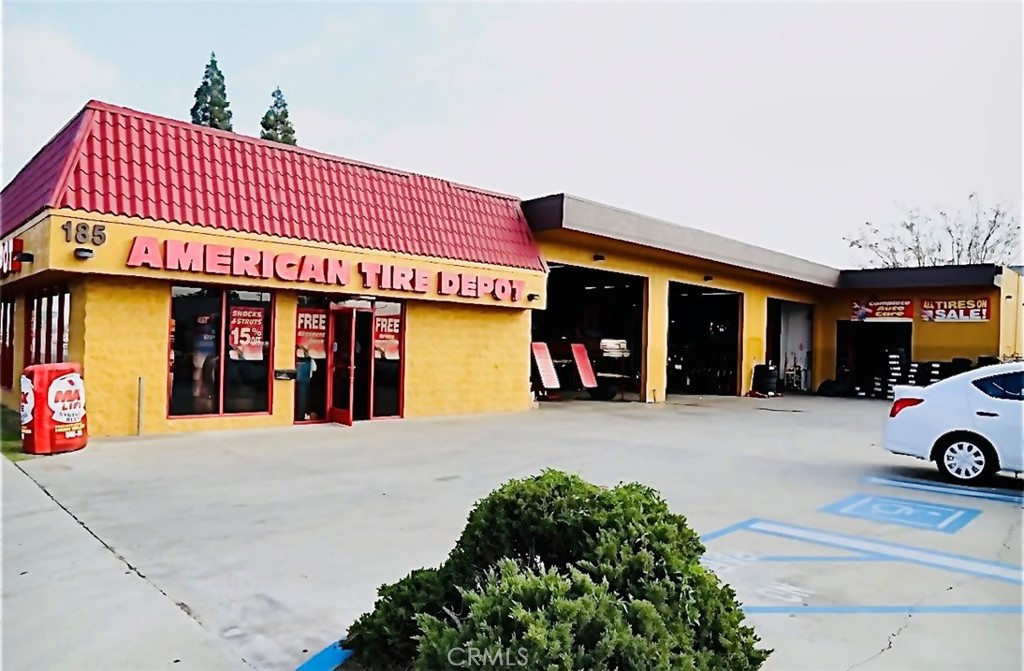 185 -195 E Foothill Boulevard, Rialto, CA 92376 — photo 1