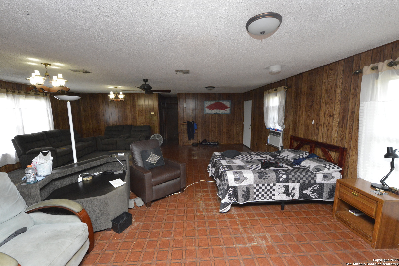 633 Tolle, , 78108 — photo 1