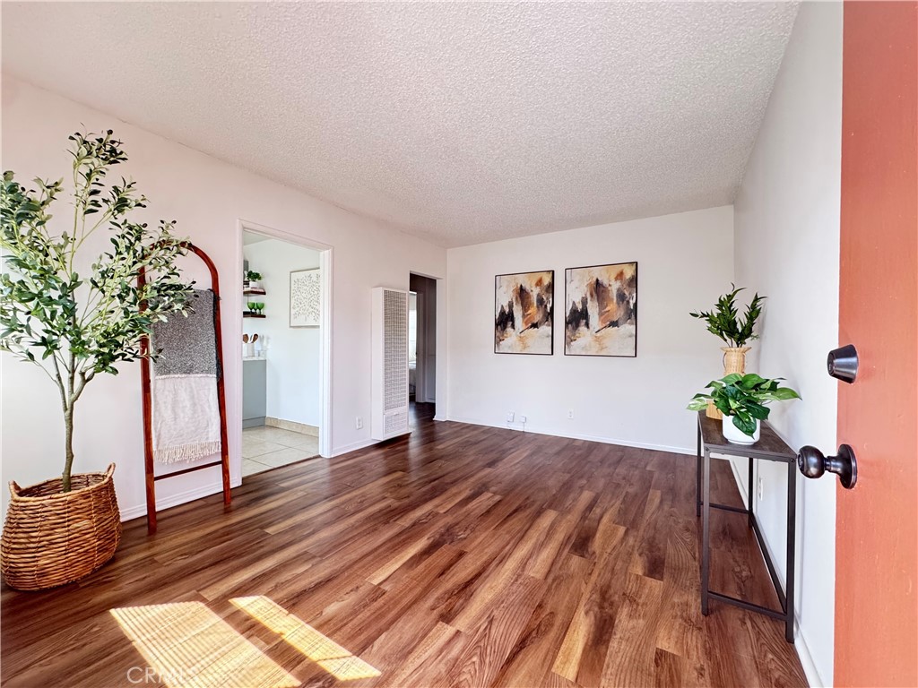 5010 W El Segundo Boulevard, Hawthorne, CA 90250 — photo 1