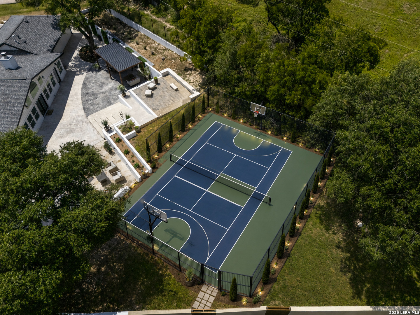 311 WOODLAKE DR, ,  78229 — photo 1