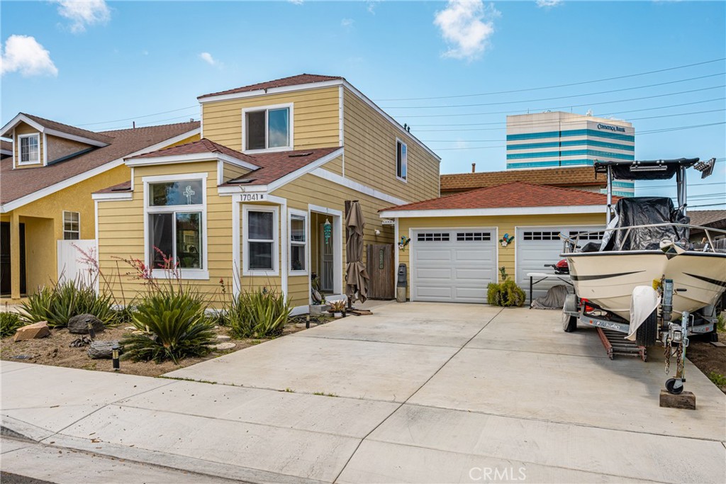 17041 B Lane, Huntington Beach, CA 92647 — photo 1