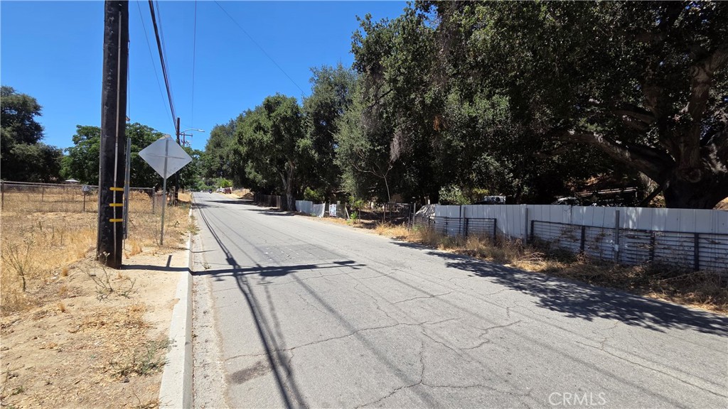 30323 San Martinez