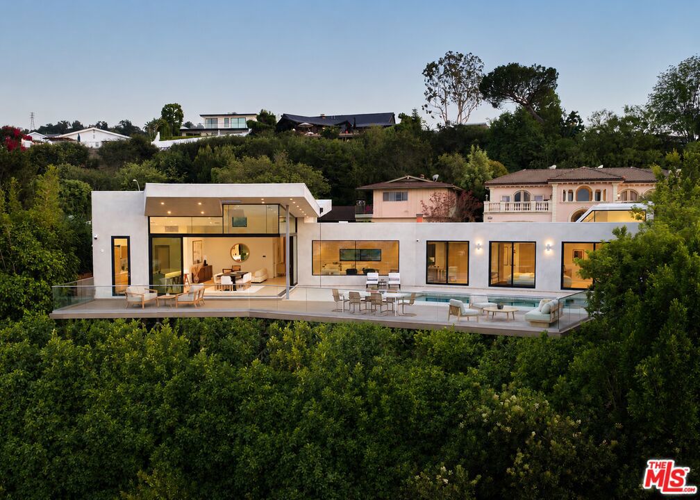 11411 Dona Teresa Drive, Los Angeles, CA 91604 — photo 1