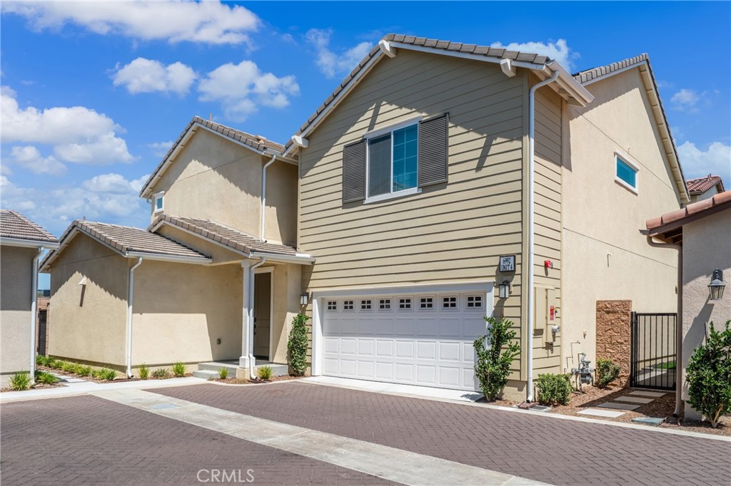 6992 Mallow Drive 4, Fontana, CA 92336 — photo 1