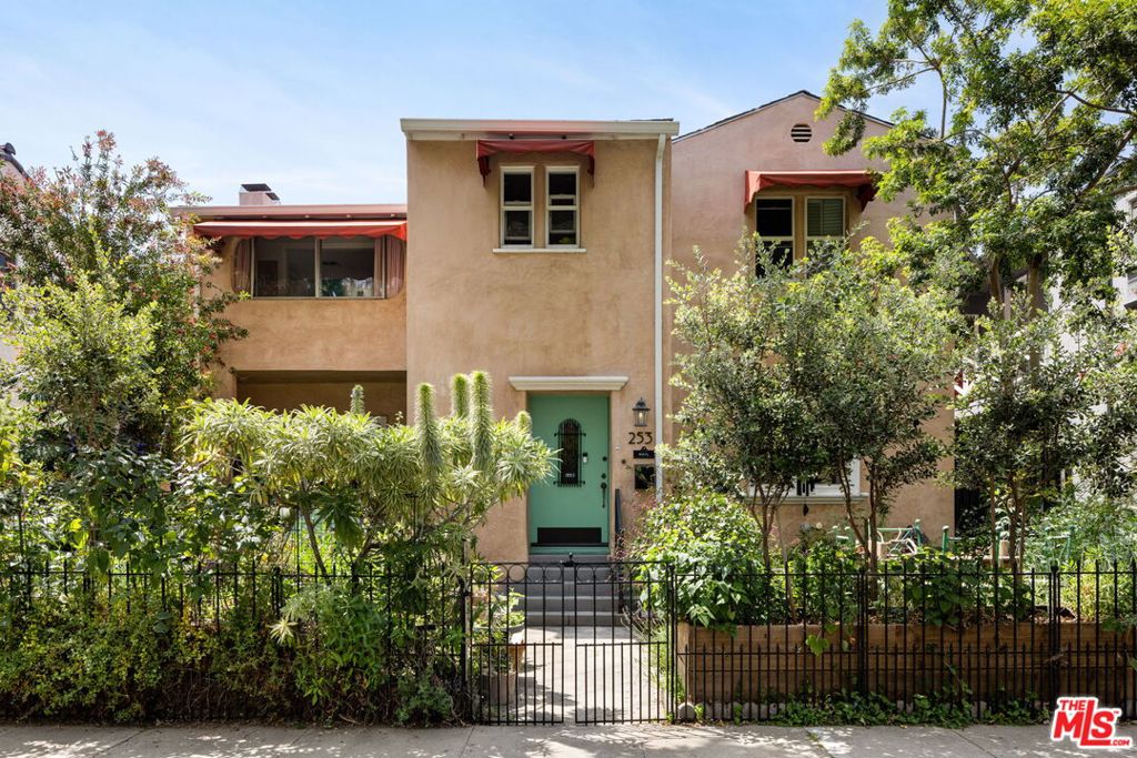 251 N Swall Drive, Beverly Hills, CA 90211 — photo 1