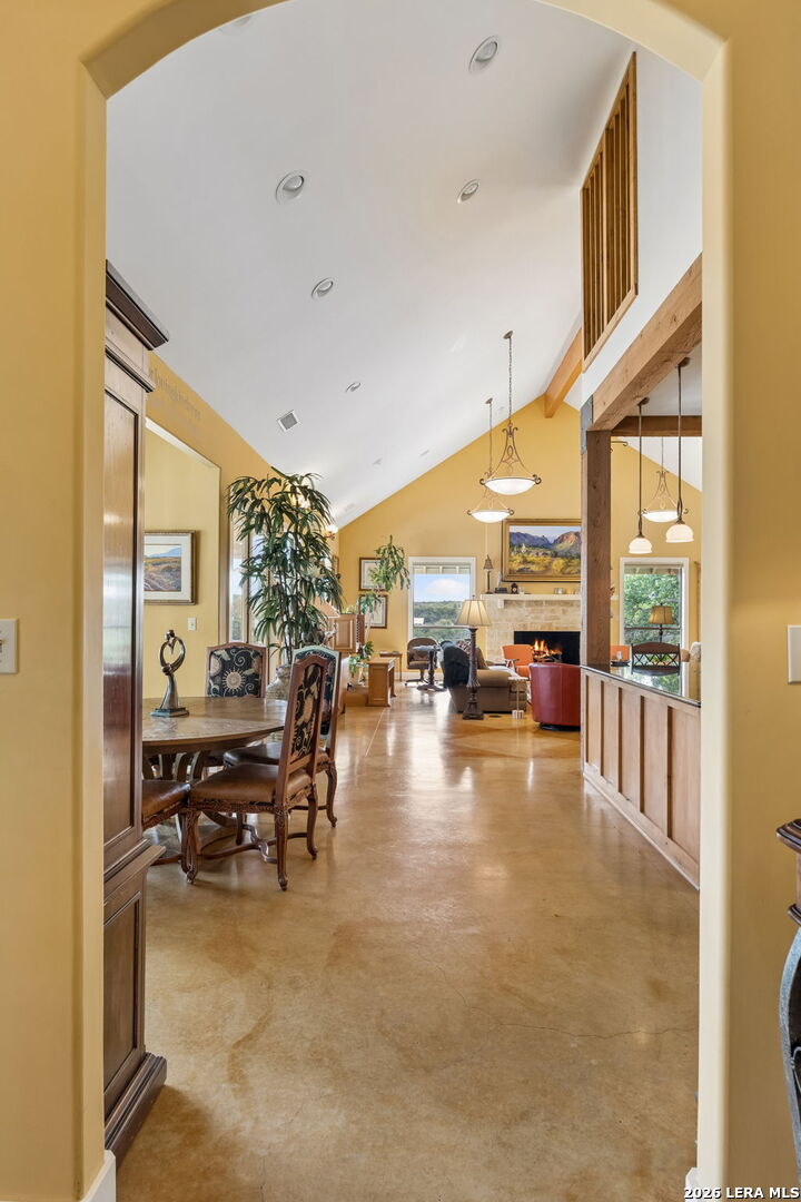 306 Charles, ,  78028 — photo 1