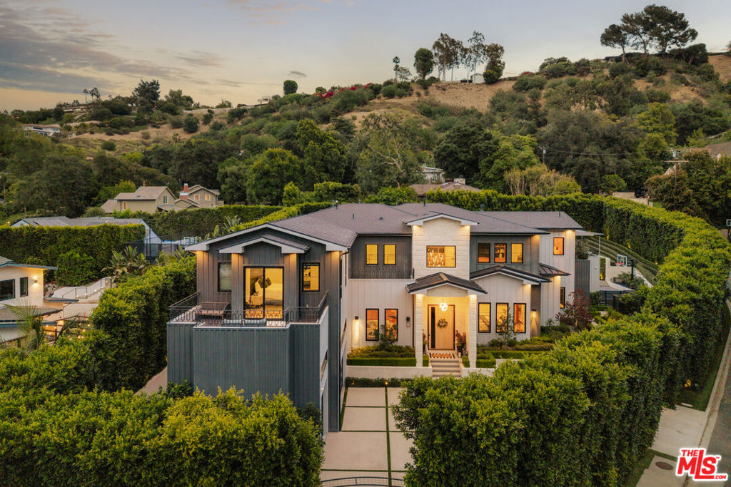 15321 Kingswood Lane, Sherman Oaks, CA 91403 — photo 1