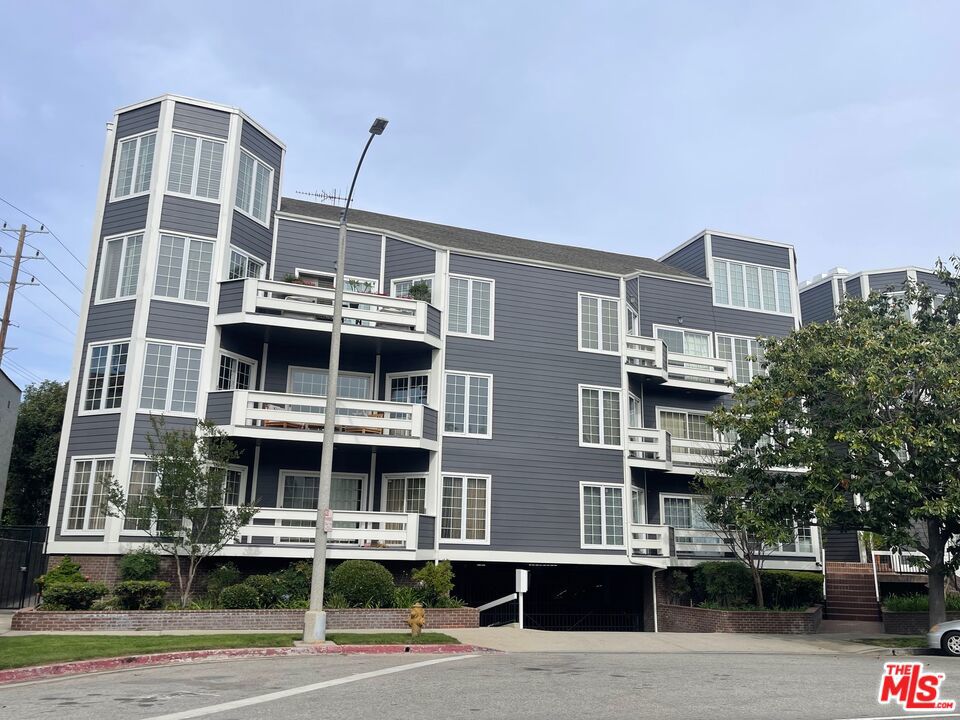1840 Veteran Avenue 106, Los Angeles, CA 90025 — photo 1