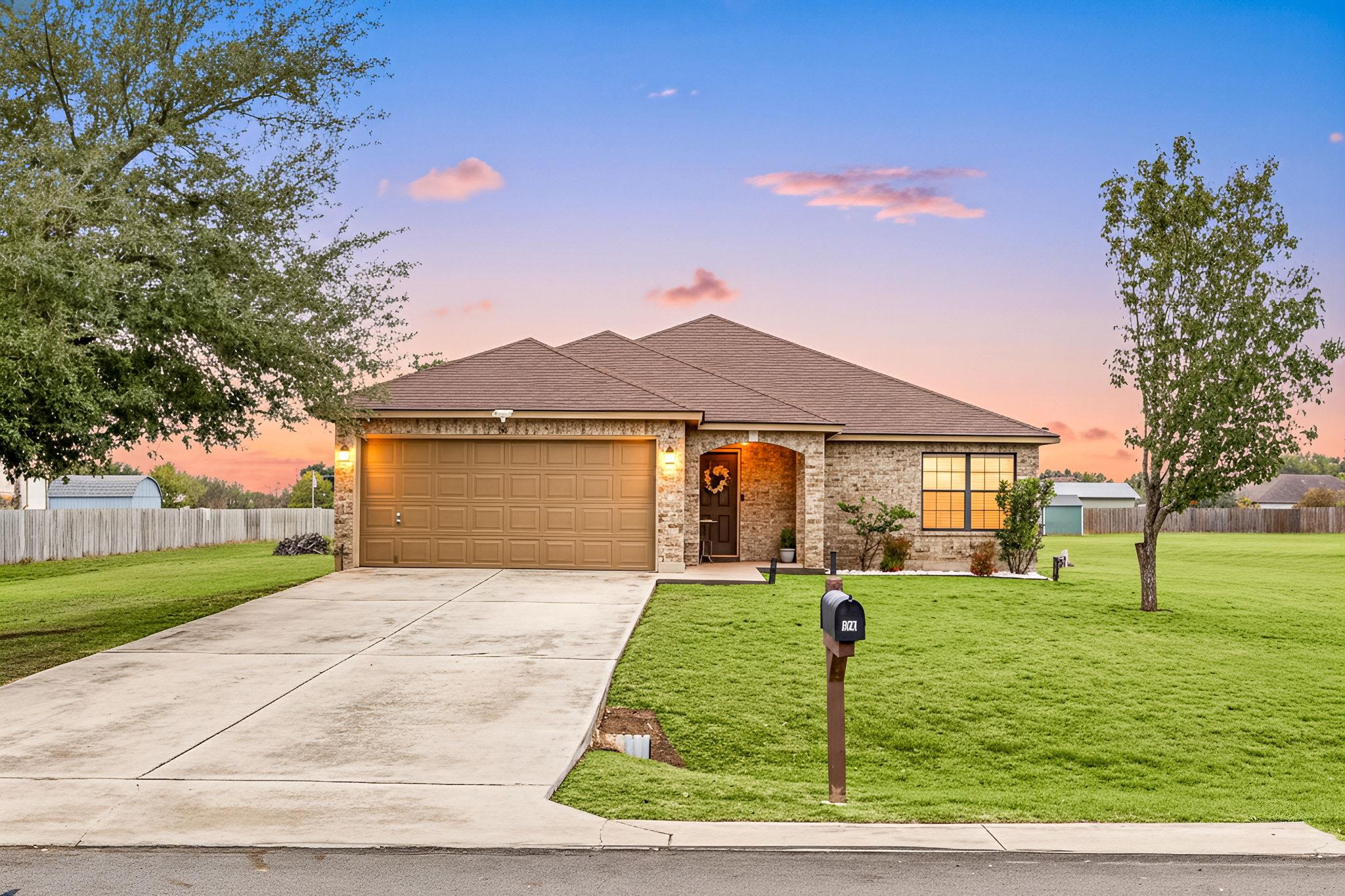 166 Kristen, Kyle, TX 78640 — photo 1