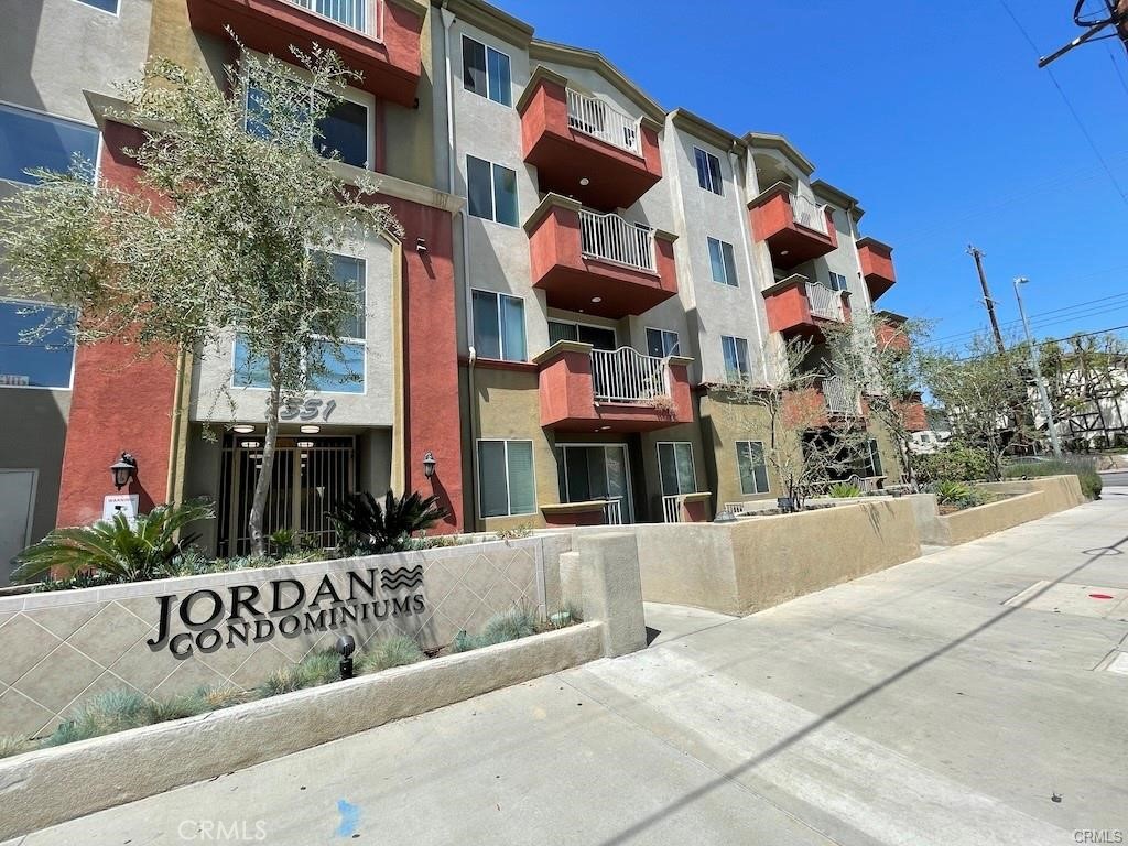 7551 Jordan Avenue 104, Canoga Park, CA 91303 — photo 1