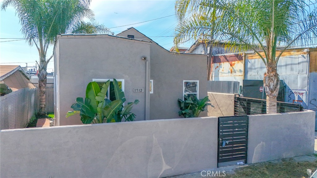 1712 E 57th, Los Angeles, CA 90058 — photo 1