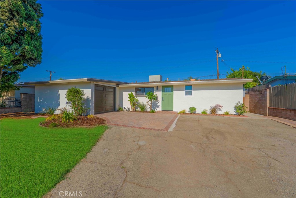 5248 N Enid, Azusa, CA 91702 — photo 1