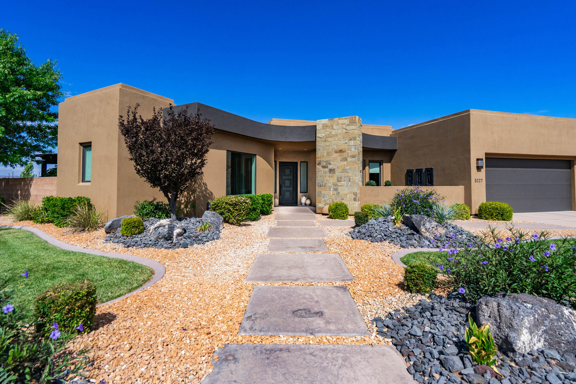 5227 N Hidden Pinyon DR, St George, UT 84770 — photo 1
