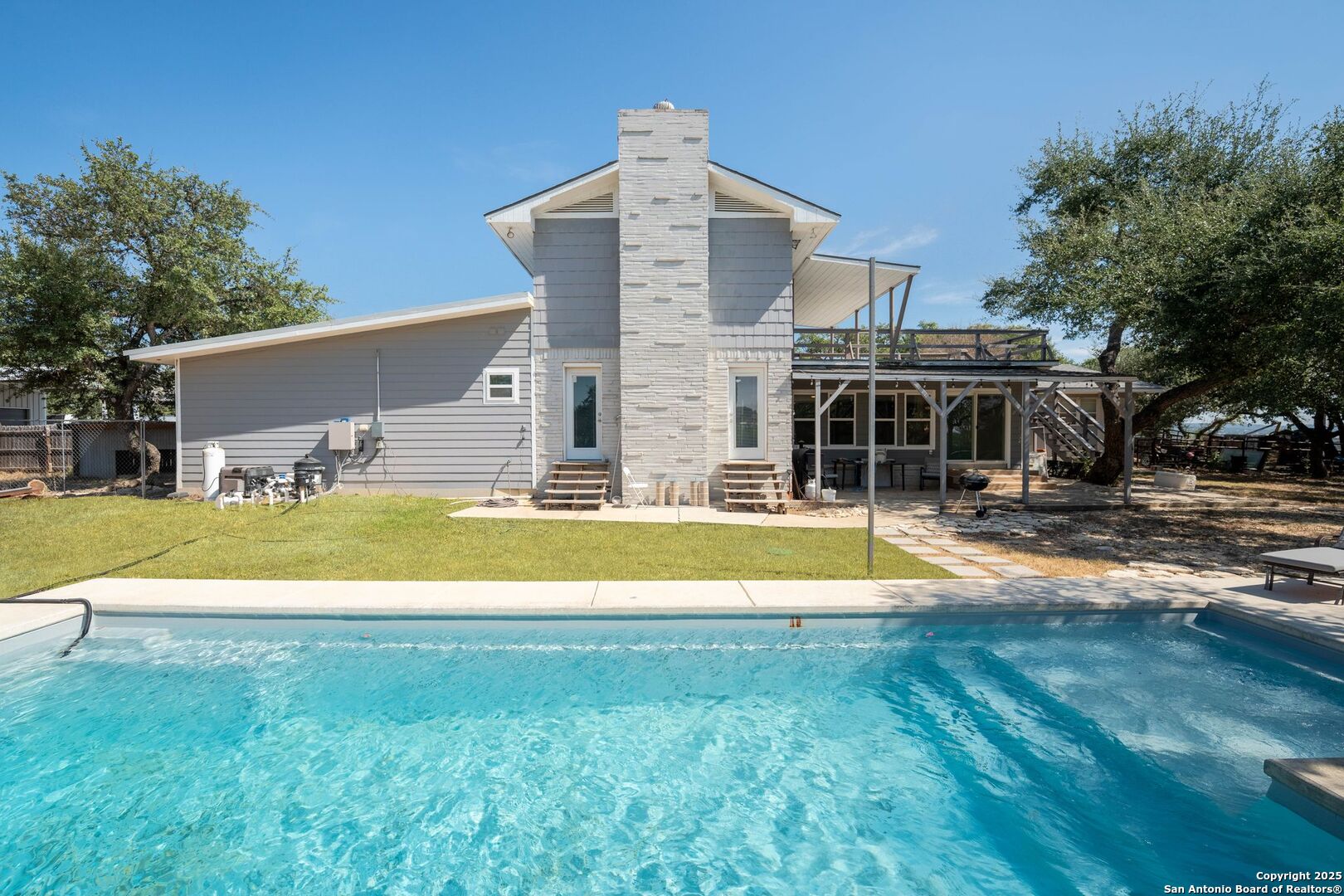 1220 Inspiring View, Canyon Lake, TX 78133 — photo 1