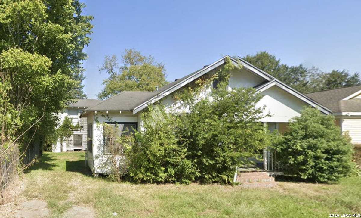 1644 Euclid, , 77705 — photo 1