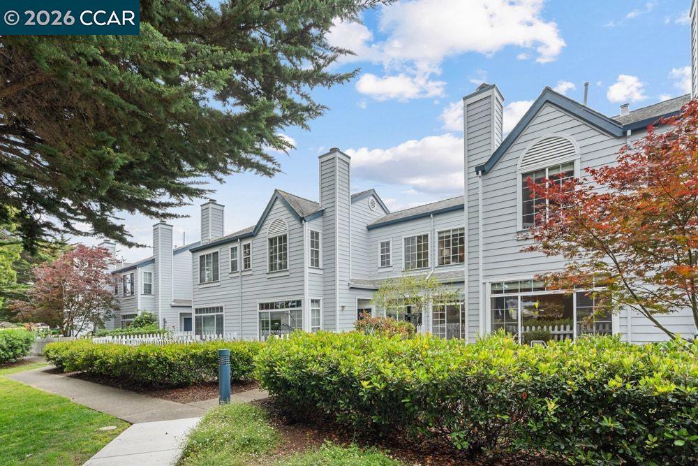 208 Commodore Dr, Richmond, CA 94804 — photo 1