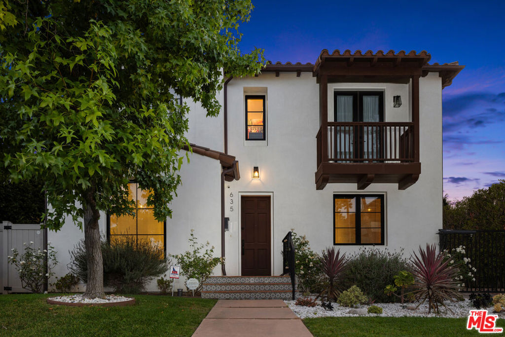 635 Seward Street, Los Angeles, CA 90004 — photo 1
