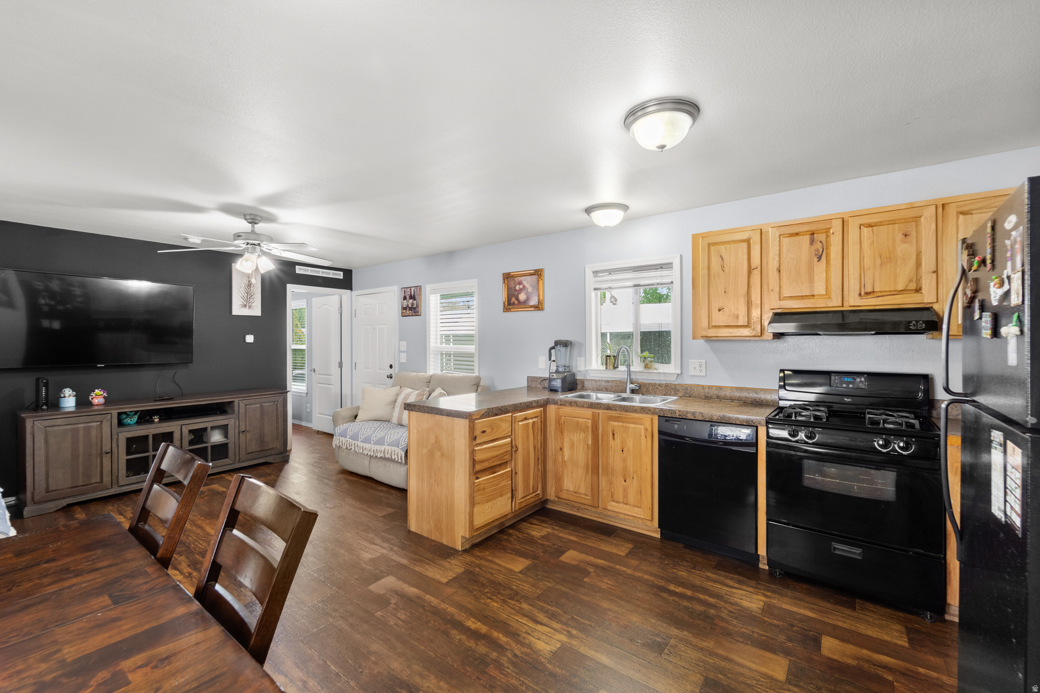 881 W MT NEBO DR #253, Taylorsville, UT 84123 — photo 1