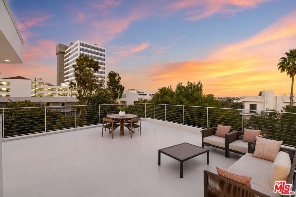 1244 14th Street A, Santa Monica, CA 90404 — photo 1