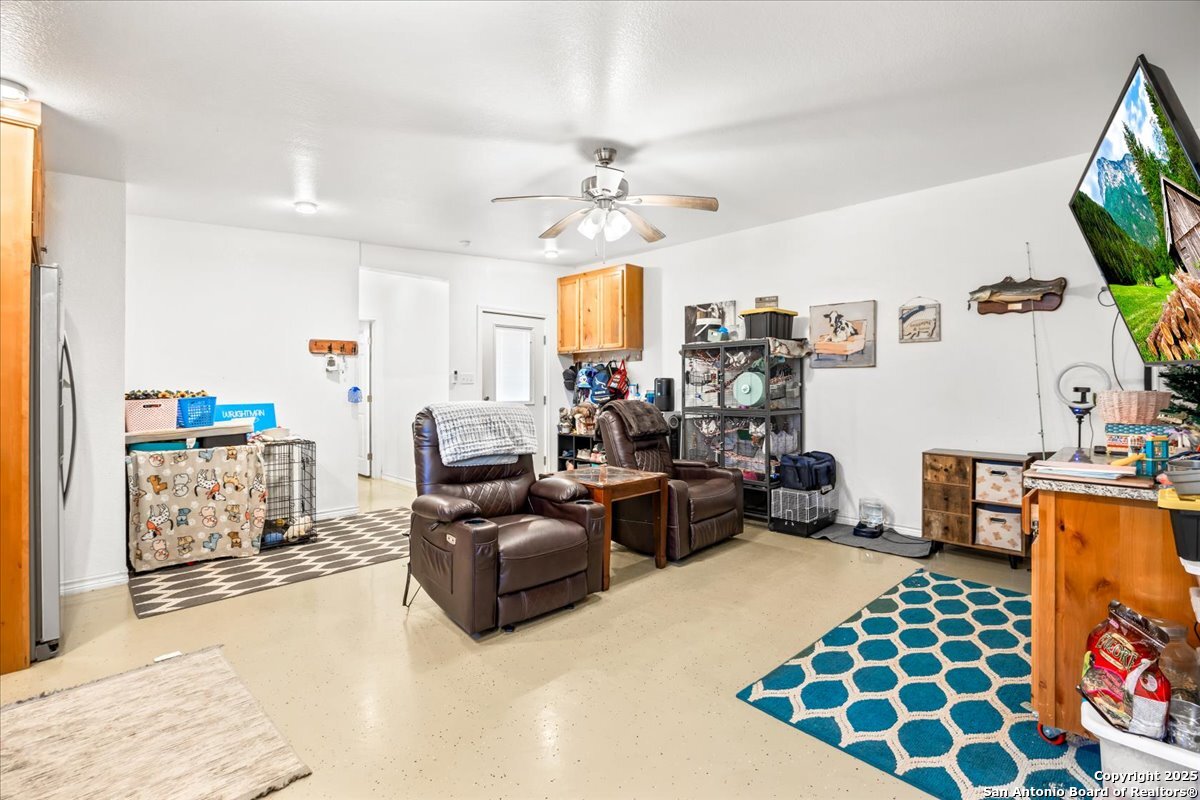 6653 Fm 539, ,  78114 — photo 1