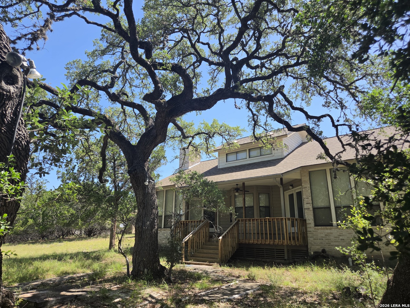 10170 AXIS CIR, , 78006 — photo 1